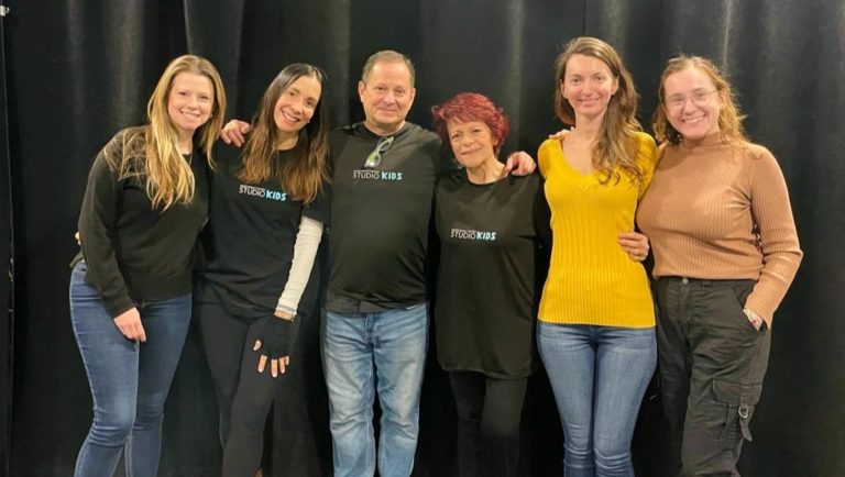 equipo studio kids